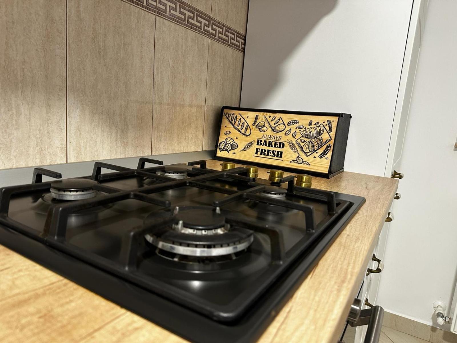 56m² 1 slaapkamer, 1 privé badkamer Appartement in Centru Suceava Buitenkant foto